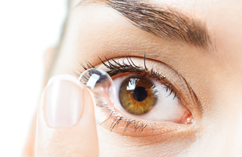 Kontaktlinsen bei Optik Schilling in Biberach